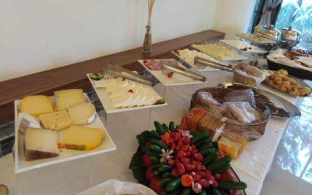 Douma Hotel