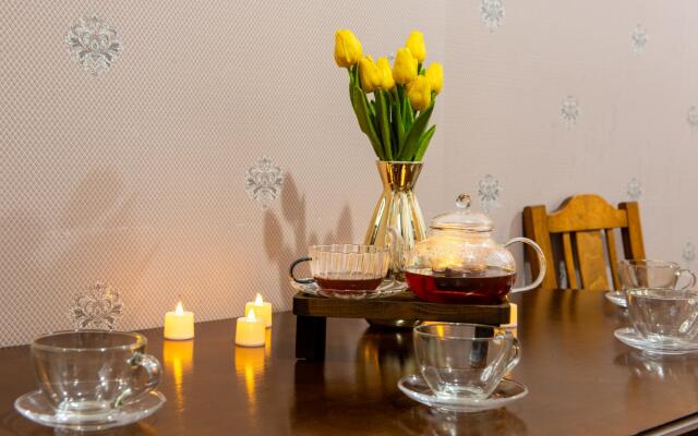 Bon voyage на улице Даниялова