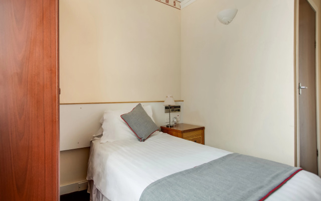 OYO Glenpark Hotel
