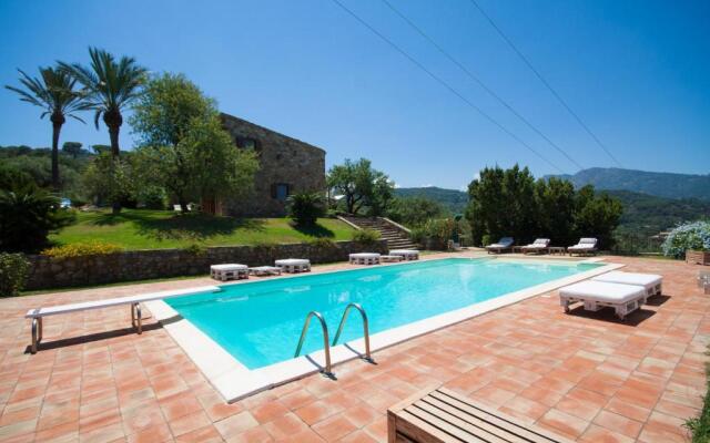 Relax at the Swimming Pool by Wonderful Italy
