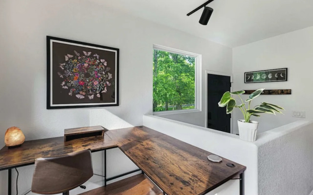 Treehouse LOZ Seclusion for 6!