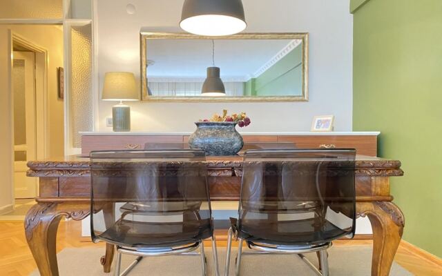 Missafir Gorgeous Flat in the Heart of Beyoglu