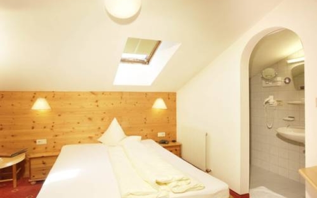 Hotel Garni Granat
