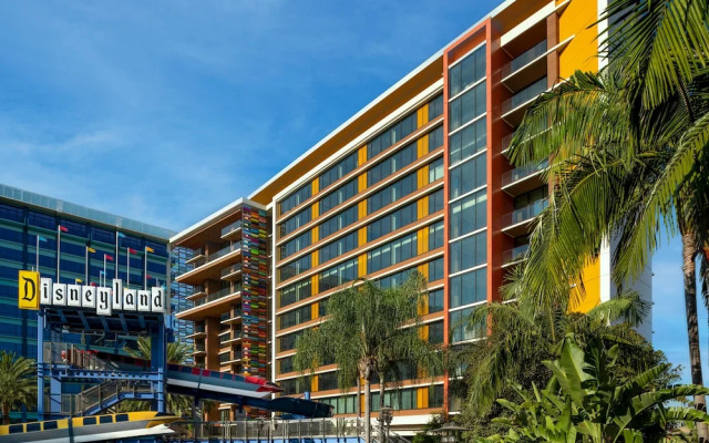The Villas At The Disneyland Hotel