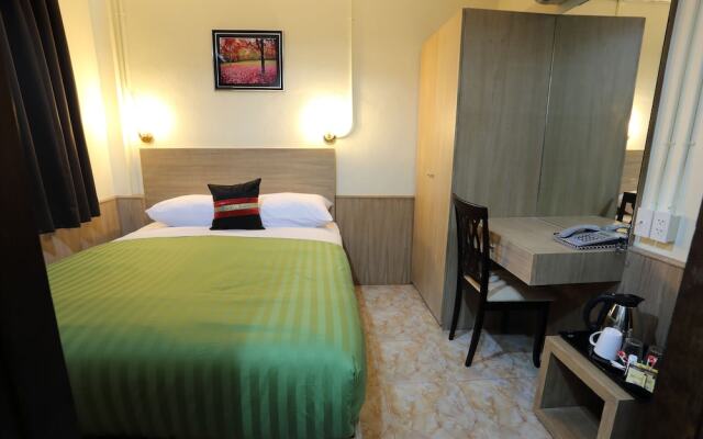 Sukhumvit 20 Guest House