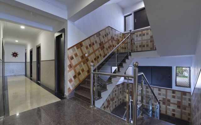OYO 12694 Hotel Bauji Palace
