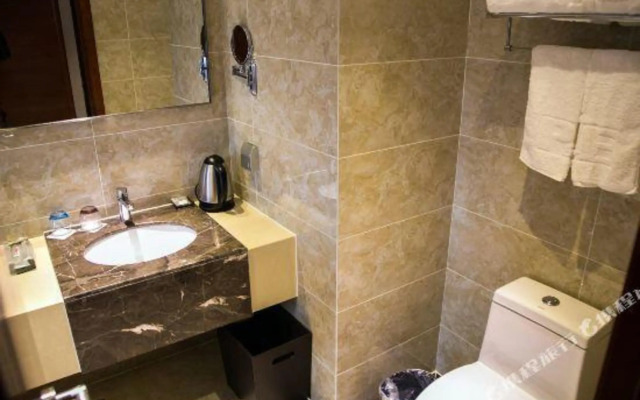 Huading Business Hotel