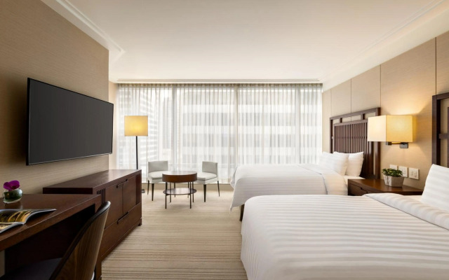 Hyatt Vancouver Downtown Alberni Hotel