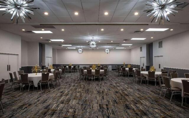 La Quinta Inn Suites White Plains Elmsford