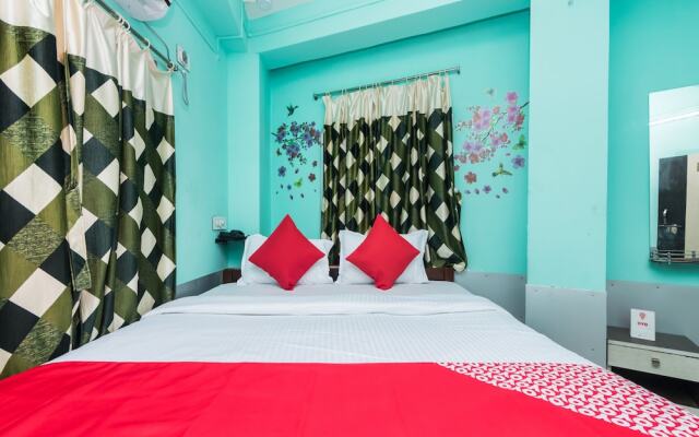 OYO Flagship 10471 Hotel Samrat Palace