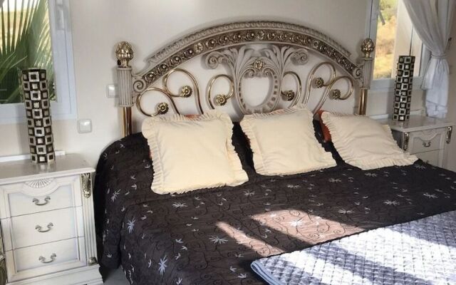 Boutique Guest Rooms