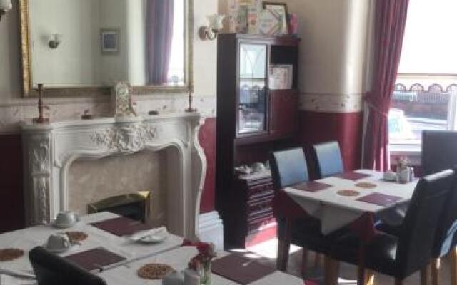 Hornby Villa 4*B&B Couples & Families Only