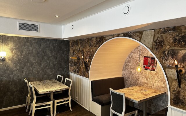 Stryn House - Hotel & Apartments