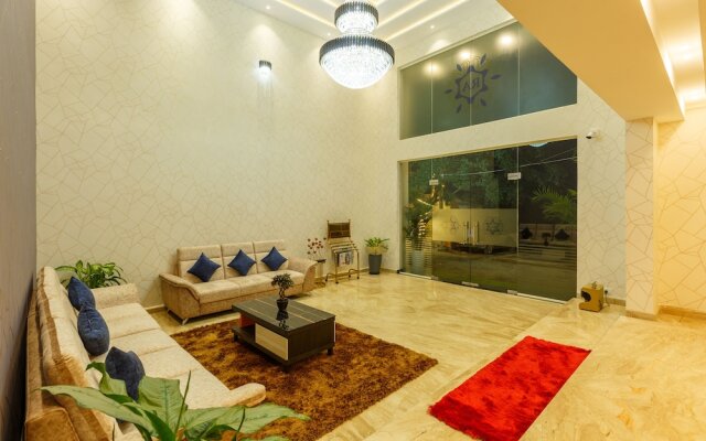 Royal Ace Boutique Hotel