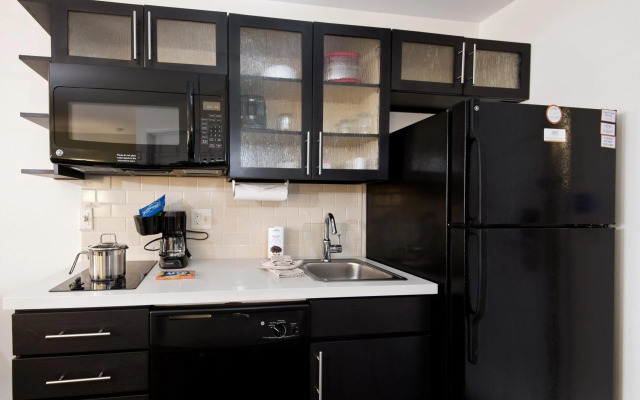 Candlewood Suites Greeley by IHG