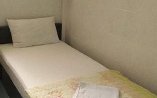 Penguin Hotel Kawthaung