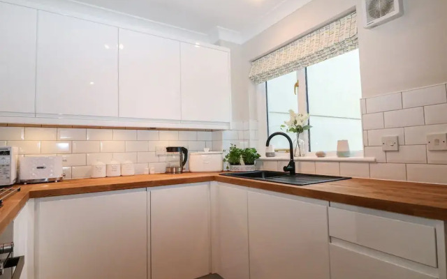 Breeze Cottage