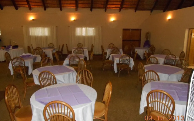 Thatch Palace Lodge