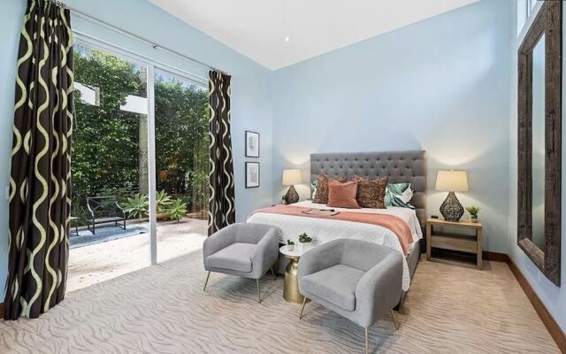 Wilton Manors Stunning Gated Oasis