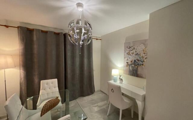 Mi Capricho Luxury Apartment Bajo, P03 A
