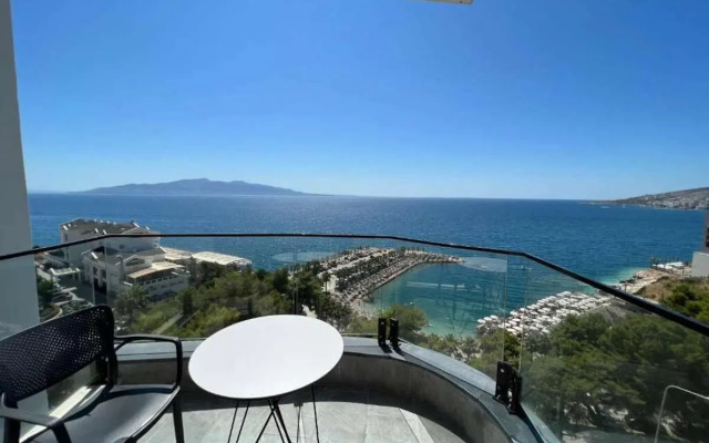 The Queens Lion Premium Hotel