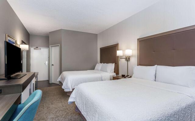 Hampton Inn Milwaukee-Airport