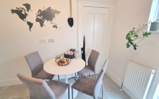 Stylish 2bed 2bath 8min to LondonBridge