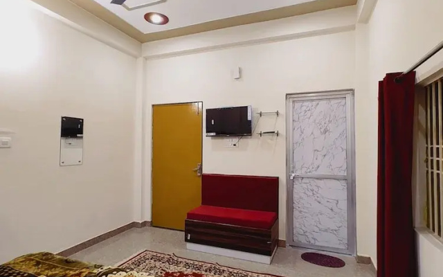 Shree Venkatesh Niliyam 300 M Ram Temple