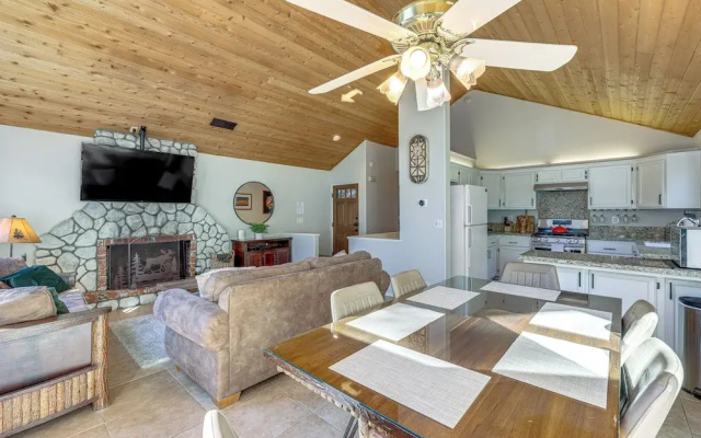 2 Decks! Pet-friendly Lake Arrowhead Cabin