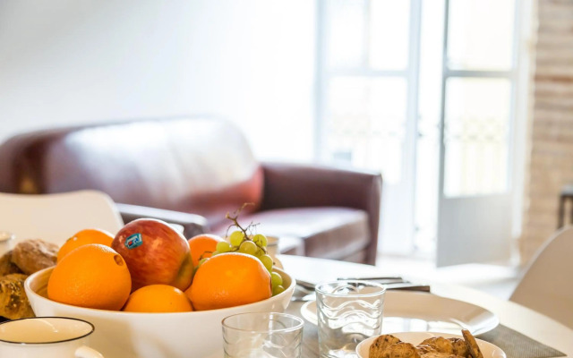 CATHEDRAL LUXURY TERRACE FLAT 2BR,2BA, A\C,Wifi