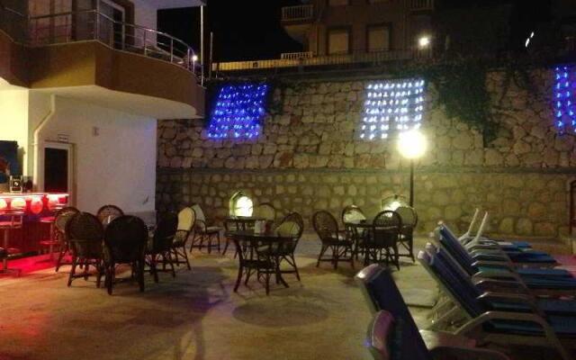 Golden Life Resort