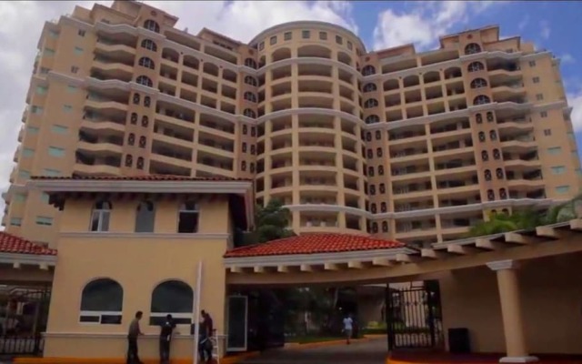 Residence B.ViewGrand 4BR by Villas HK28