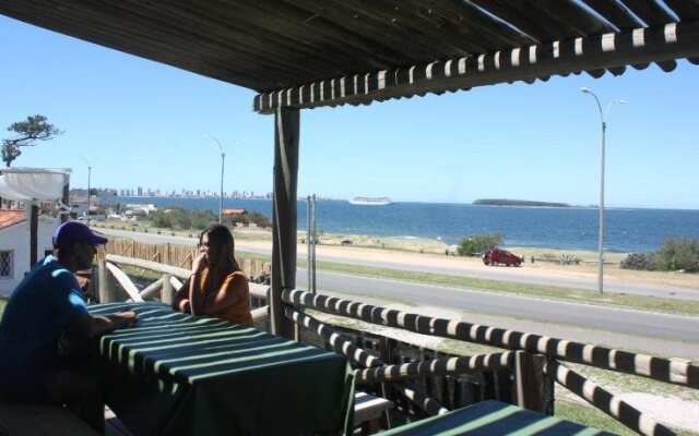 Mansa Beach Hostel