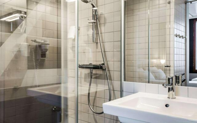 Quality Hotel 33