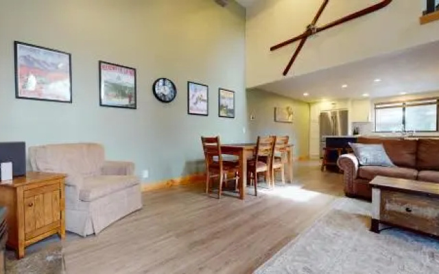 Mammoth Sierra Townhomes #11