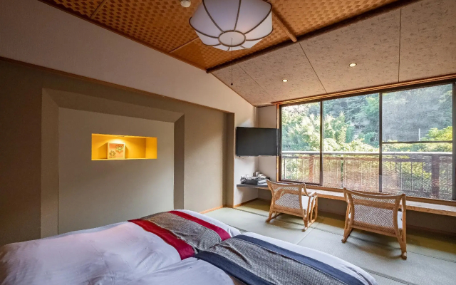 Manyou no Sato Hakuunsou