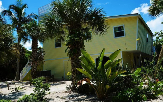 The Little Oasis Beach House