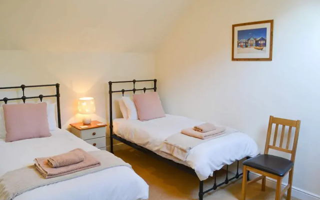 Host Stay Old Dairy Court