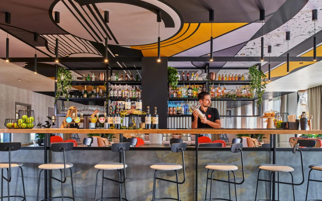 Ibis Montlhery Paris Sud