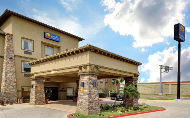 Comfort Inn & Suites Donna near I-2