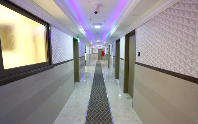 Sun and Sands Plaza Hotel