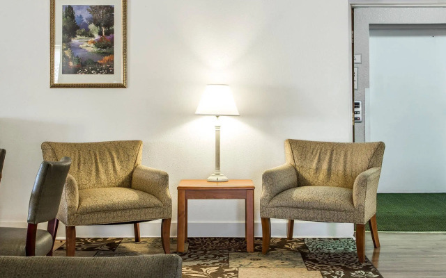Quality Inn Tulsa Central