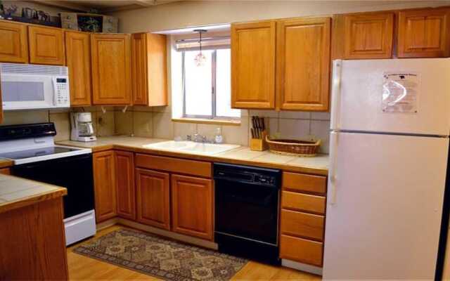 1200 #42 - 2 Br Condo