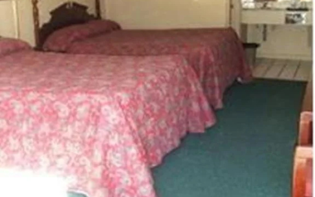 The Gateway Inn