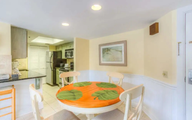 Hodnett Cooper's Beach Club