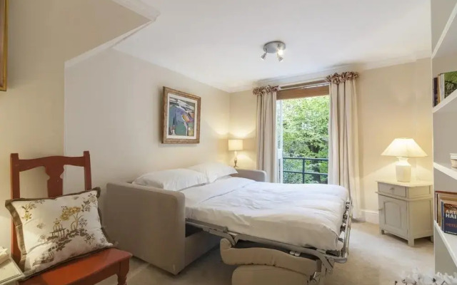 Notting Hill Retreat