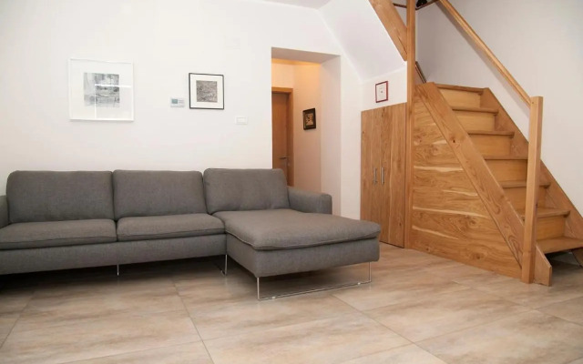 Bed & Fishing House