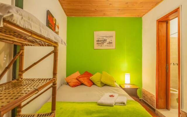Hostal Sue Candelaria - Hostel