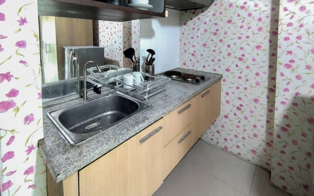 Comfy and Warm Studio at The Square Surabaya Apartment