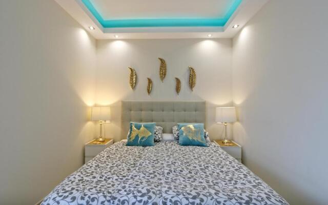 Beachfront Luxury Residence, Playas del Duque, Puerto Banús, Marbella